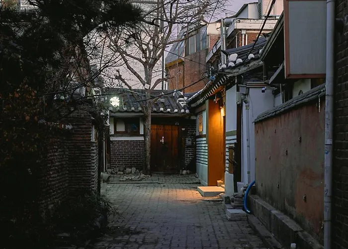 Villa Anon, A Private Hanok By Unwadang