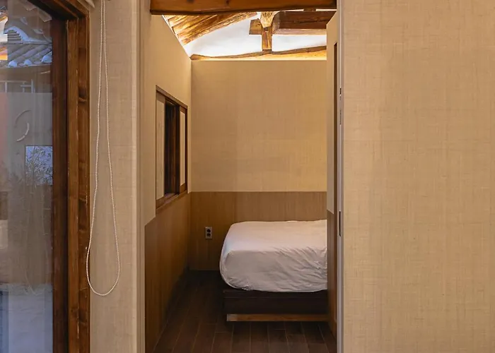 Anon, A Private Hanok By Unwadang Villa *